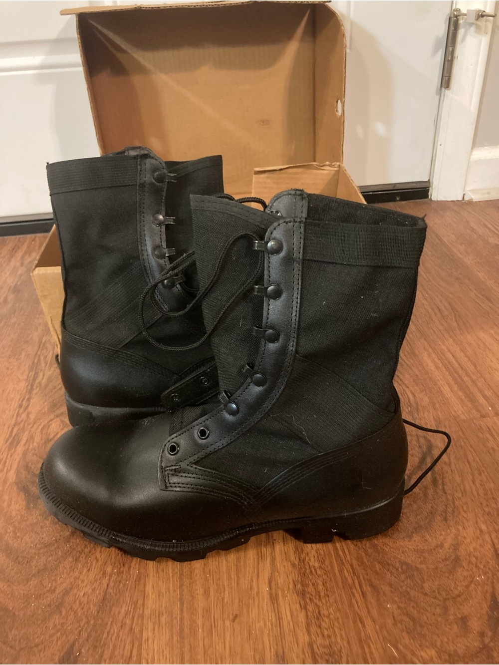 NIB Altama Black Jungle Boots
